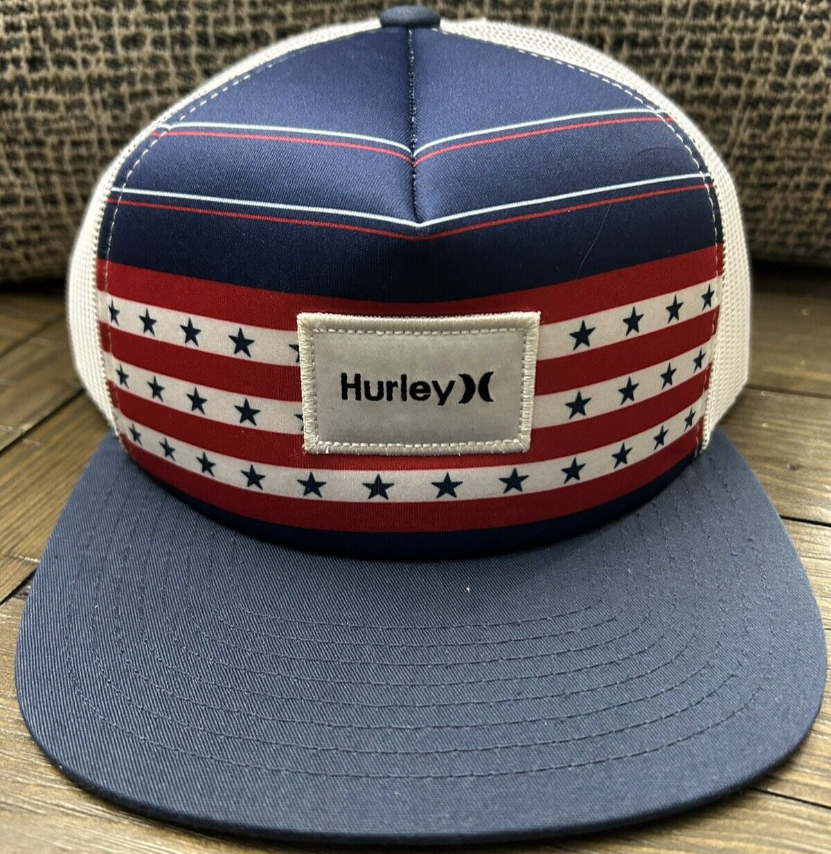 Snap Back Red White And Blue Stars And Stripes. Nwt