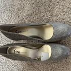 Fioni Women’s Silver Glitter Faux Leather Round Toe Slip On Stiletto Pumps US 10 — photo 4