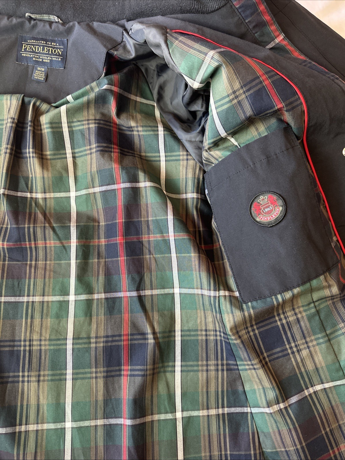 Woman's Pendleton Rain Jacket Medium Black Hooded… - image 9