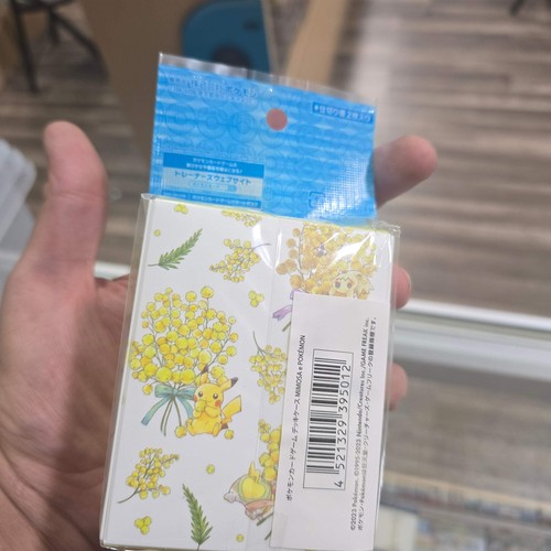 Pokemon Deck Box Pikachu Mimosa e Pokemon Center NEW - Picture 2 of 2