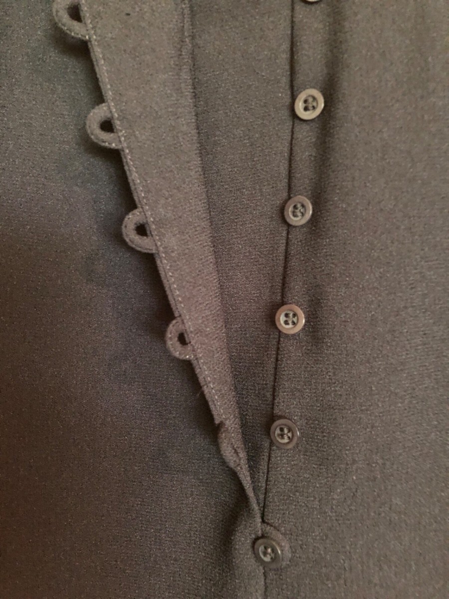Jones New York Wrap Skirt Side Buttons Sz 6 100% Poly Blend
