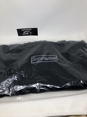 Supreme KAWS Chalk Box Logo Hoodie size L Large Hooded Supreme KAWS Chalk Box Logo Hoodie size L Large Hooded