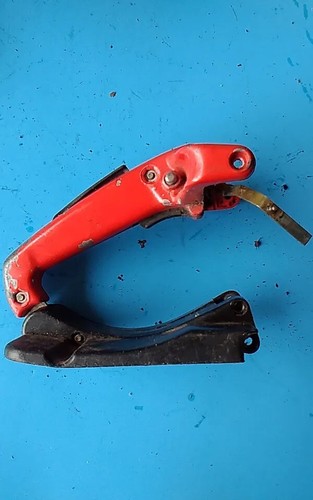 Jonseriert. 49sp Kettensäge Original-Zubehör-Hersteller Heckgriff Behälter 42