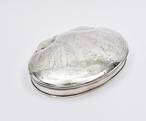 EARLY 18TH CENTURY GEORGIAN SOLID SILVER SHELL SHAPE SNUFF BOX c1720 - Picture 5 of 8