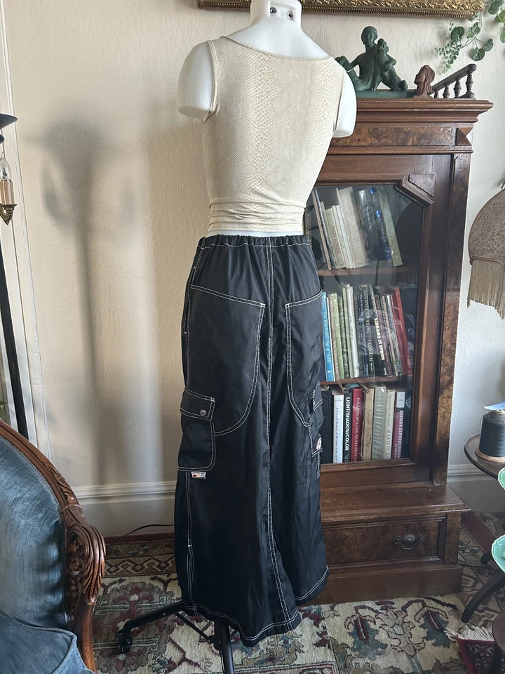 Maxi Falda Carga De Colección Y2K Años 90 Nylon - Kik Girl Alt Rave Gótica Negra Talla M Rara Foto 2 de 4