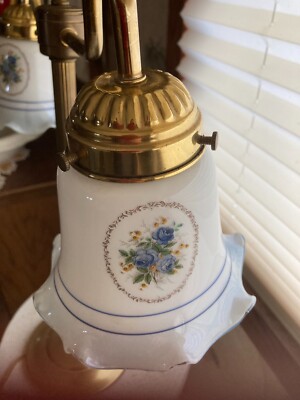 VTG table lamp goose neck eagle top two lights brass base white Blue flowers