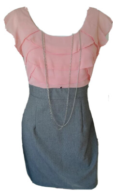 pale pink sheath dress V-NECK KNEE LENGTH DRESS IN LIGHT PINK | CULT MIA