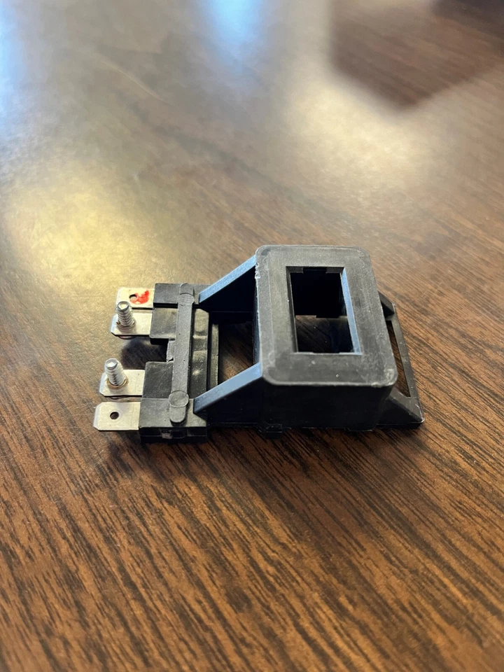 36320-501 - Arrow Hart 120V Coil - Image 2 of 2