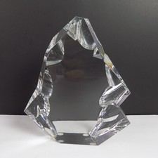 Baccarat Crystal Menhir Trophy Block Large 7....
