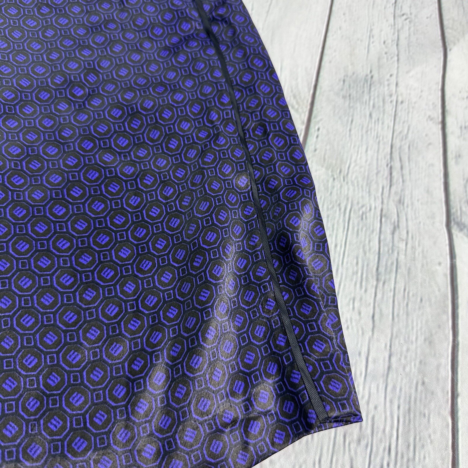 Massimo Dutti Pants in Geometry Pattern Satin Pur… - image 11