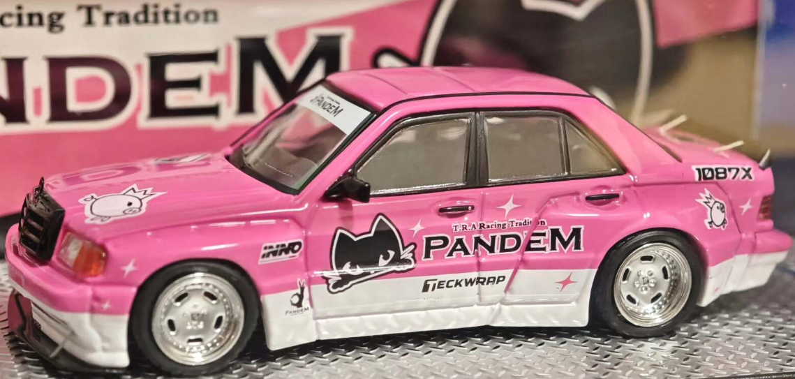 INNO64 1/64 Pandem 190E 