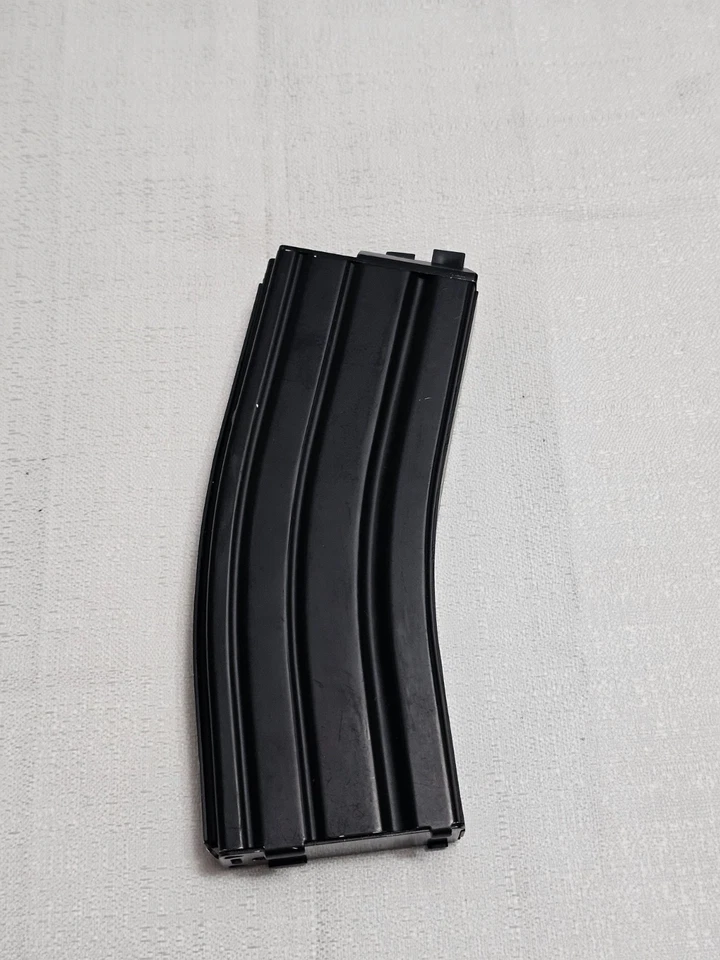 (AIRSOFT) Cargador redondo We-Tech versión 3 30 para WE Open Bolt M4 retroceso de gas Foto 2 de 2