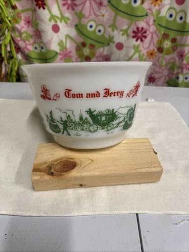 Vintage Tom And Jerry Hazel Atlas Milk Glass Punch Bowl