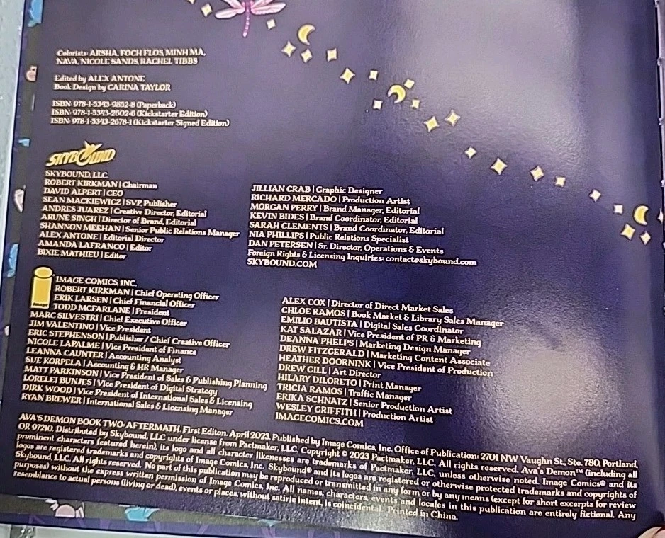 Ava's Demon, Libro Dos, raro/agotado tapa dura incluye pegatinas/tarjetas de arte Foto 2 de 3
