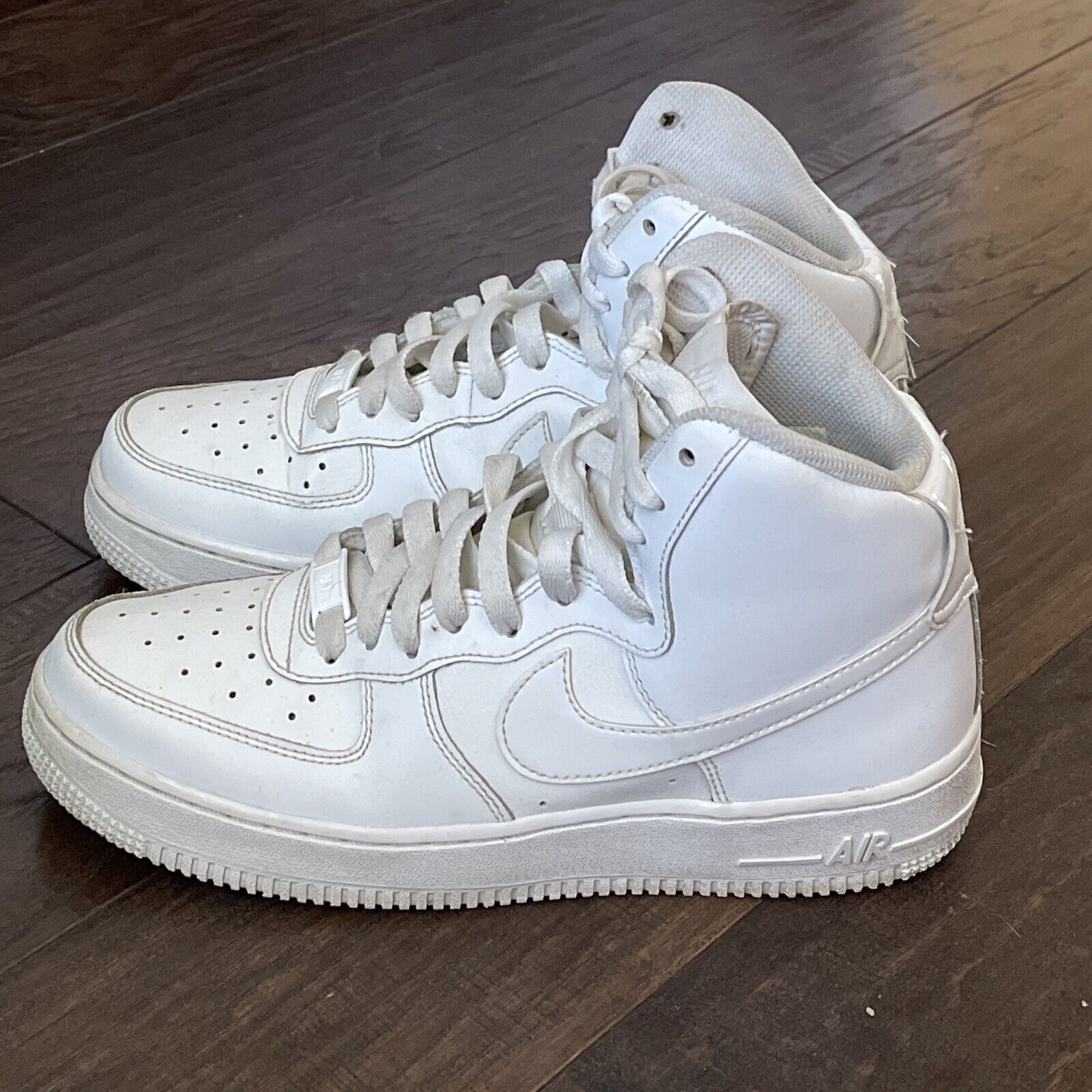 youth size 6 air force ones