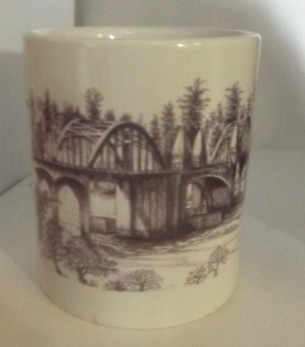 Vintage coffee cup, Best Western Pierpont and Bayview Bistro, Florence, Oregon - Picture 2 of 10