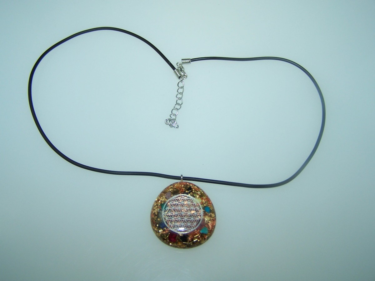 Pendentif Fleur De Vie En Orgonite - Mixte De Métaux Et Pierres, Chaîne 46 Cm - Neuf Sans Emballage