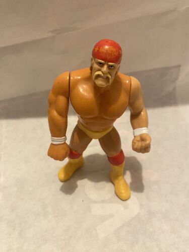 Hulk Hogan WWF Hasbro Wrestling Figure WWE Series ...