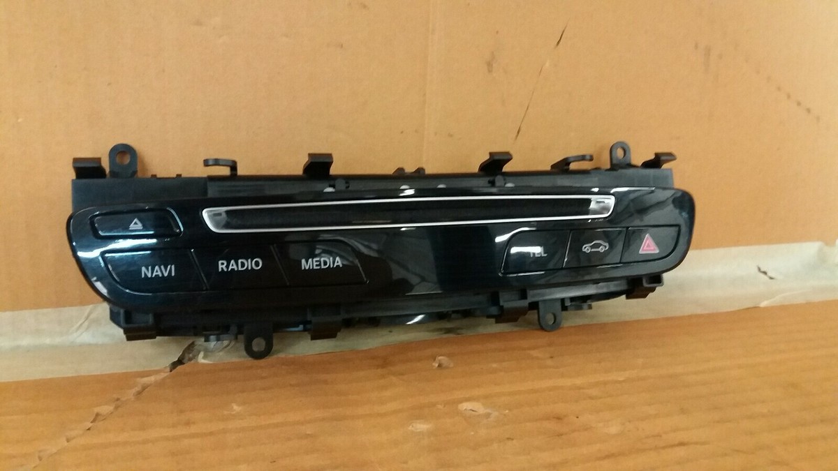MERCEDES BENZ C CLASS W205 AMG SPORT RADIO CD PLAYER CONTROL PANEL 