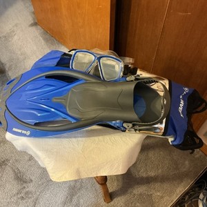 us divers Mask And Fins Only