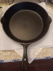 Vintage Lodge No-Notch Raised No 7 Cast Iron Skillet