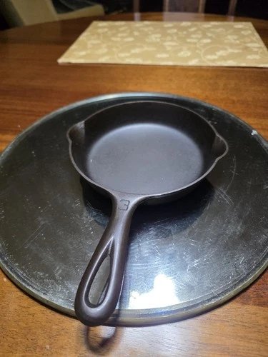 Perfectly Restored Vintage #3 Griswold SBL 709 Cast Iron Skillet