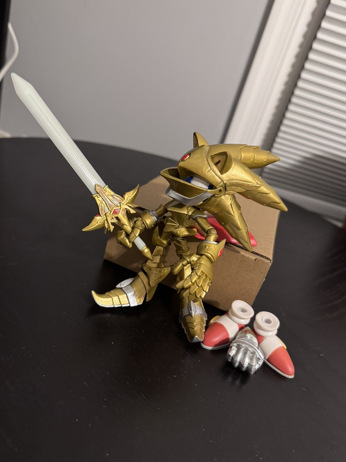 Jazwares Sonic and the Black Knight Figure Excalibur Hedgehog with Sword + Extra