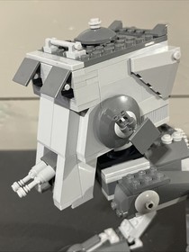 LEGO Star Wars: AT-ST (7657) Complete W/Minifig & Manual Cleaned