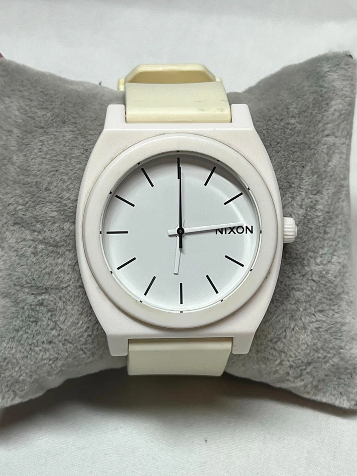 Reloj Pulsera Damas Nixon Time Teller P Tono Blanco Cuarzo Batería Nueva Foto 2 de 4