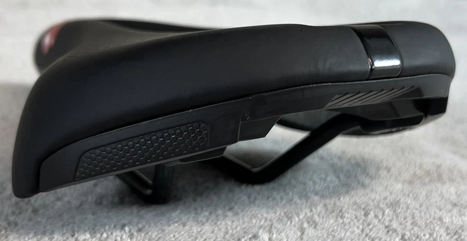 Asiento de sillín de bicicleta Specialized Canopy 155 mm carrocería geometría negro mate Foto 3 de 4