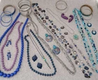 Vintage to Mod costume jewelry mixed lot (#1027)