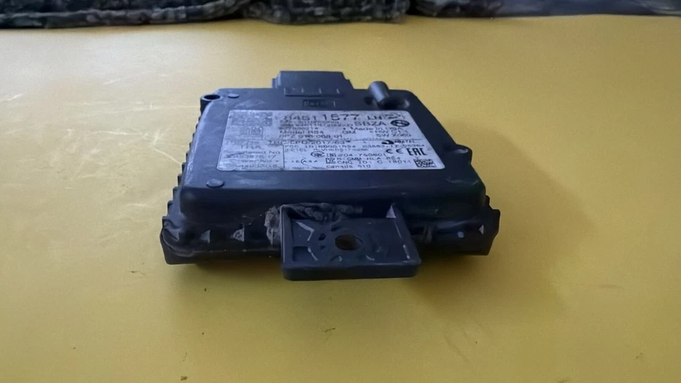 17 19 20 CHEVROLET TAHOE YUKON SUBURBAN REAR BLIND SPOT MODULE 8451157 - Image 3 of 4