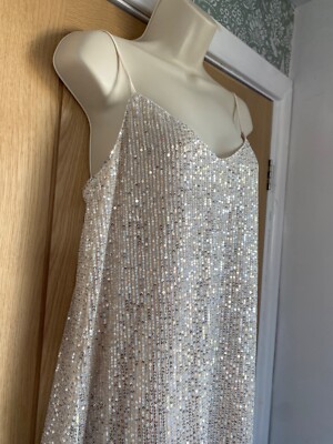 primark christmas dresses 2019 What To Wear To A Christmas Party | Look Inspo