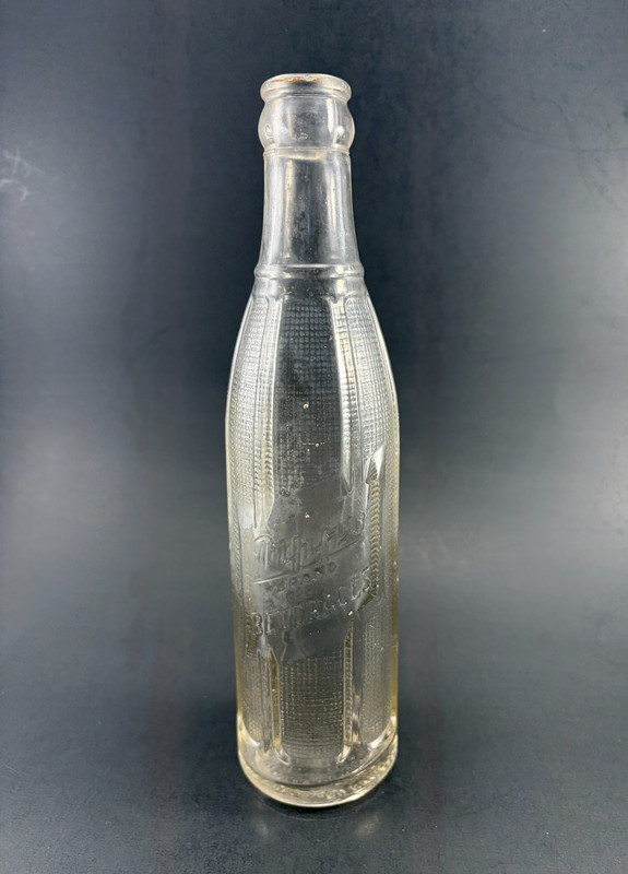 PIPPO BEVERAGES 7.5OZ Soda Pop Embossed Bottle DURANGO CO COLO COLORADO