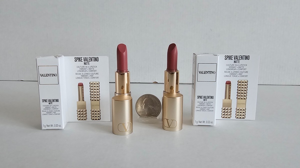 Valentino Spike Valentino Matte Lipstick-100R Stand Out In Nude