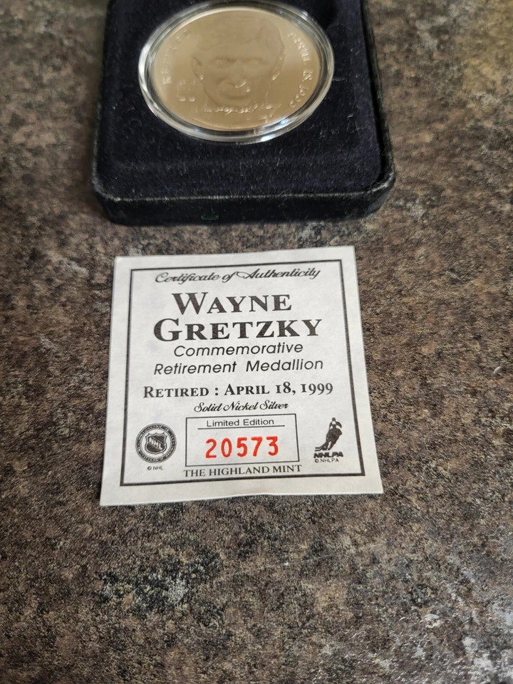 1999 WAYNE GRETZKY RETIREMENT MEDALLION COIN 20573 Highland Mint WITH COA - Image 2 of 4