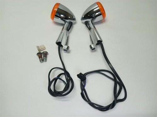Harley-Davidson 2006 Dyna Wide Glide Rear Turn Signals 68977-00 / 68572-64B