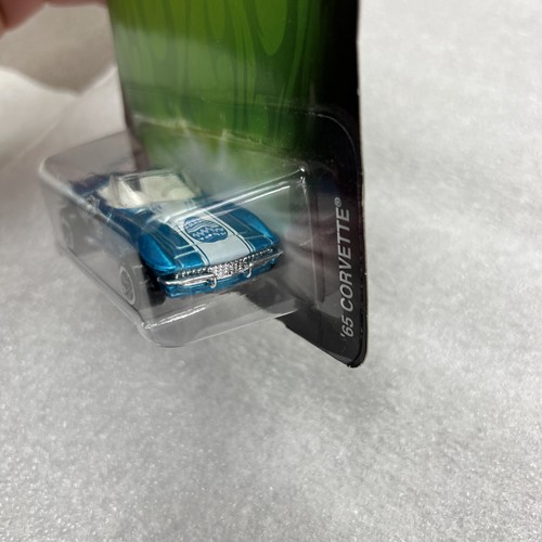 2007 HOT WHEELS 2007 EASTER EGG-CLUSIVES '65 CORVETTE BLUE New On Card B165 - Picture 7 of 11