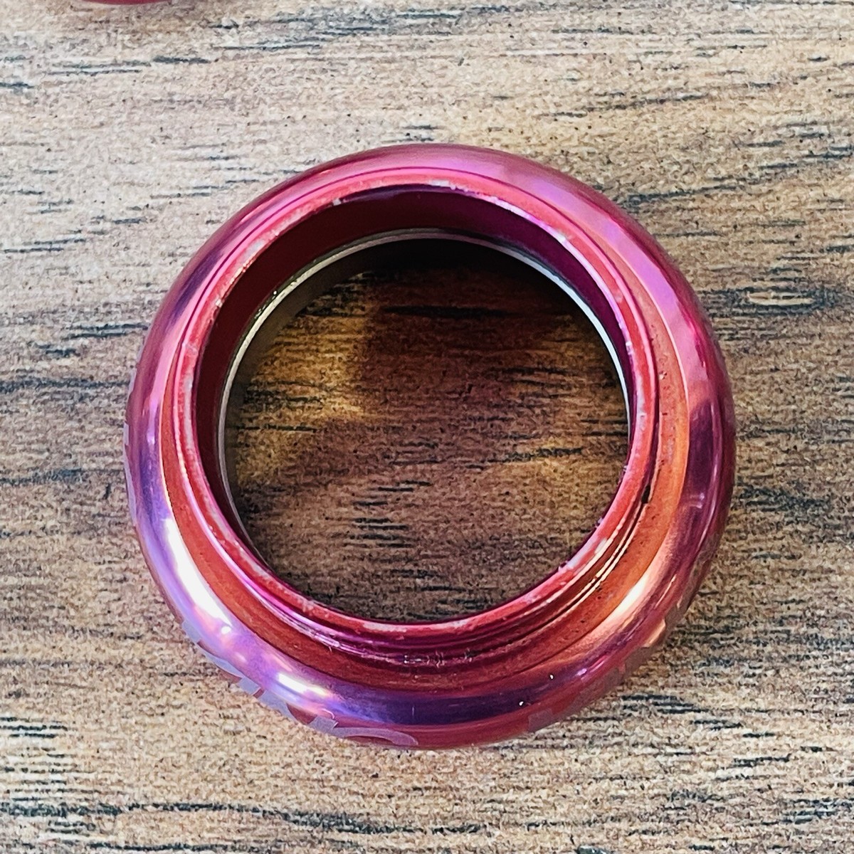 Chris King 1 1/8 Threadless Headset PINK Sotto Voce Clean