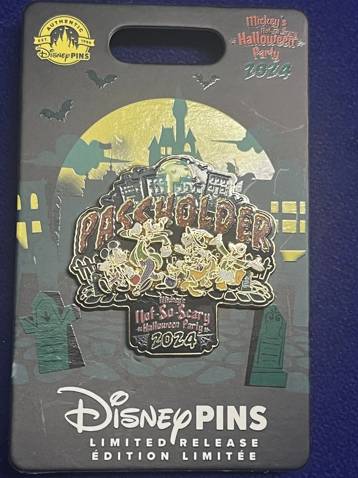 Prendedor titular del pase de fiesta de Halloween Mickey’s Not So Scary de Mickey de los parques de Disney 2024 NUEVO Foto 2 de 4