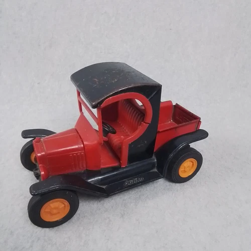 Vintage 1970 TONKA Model T Roadster Red Black Metal Plastic Pick Up Truck  USA