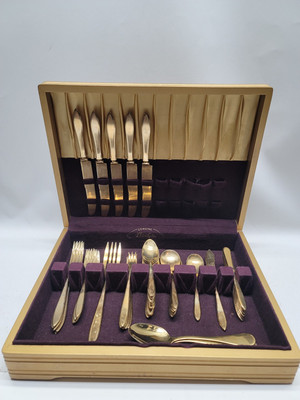 Vintage Genuine Dirilyte Gold Tone Flatware 39 Pieces + 8 Miscellaneous W Case 