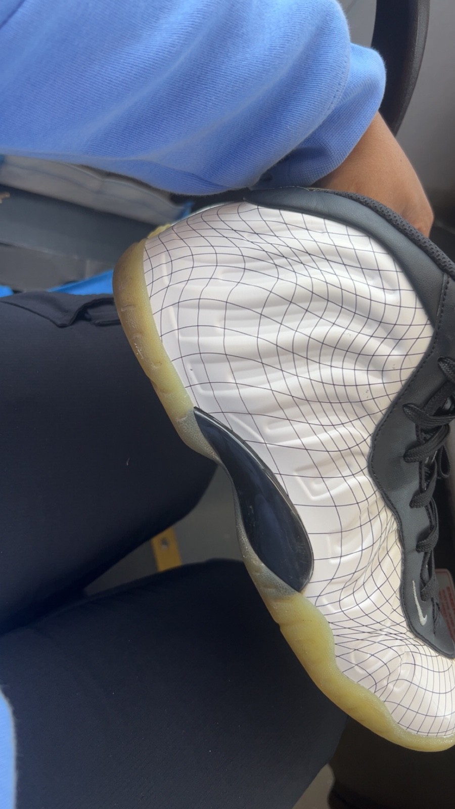 shoes Nike big kids size 7y refurbished