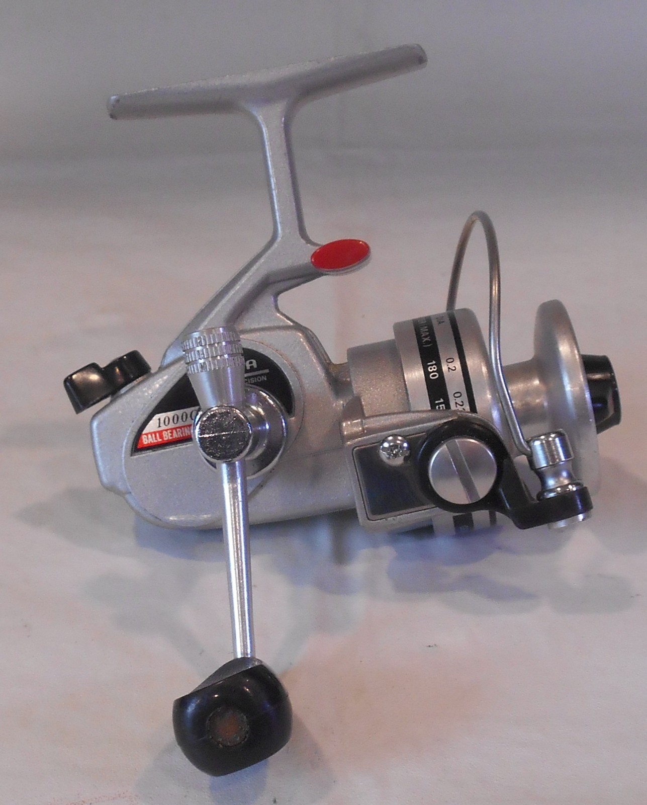 Vintage Daiwa 1000C Spinning Reel Silver Japan Left Handed E