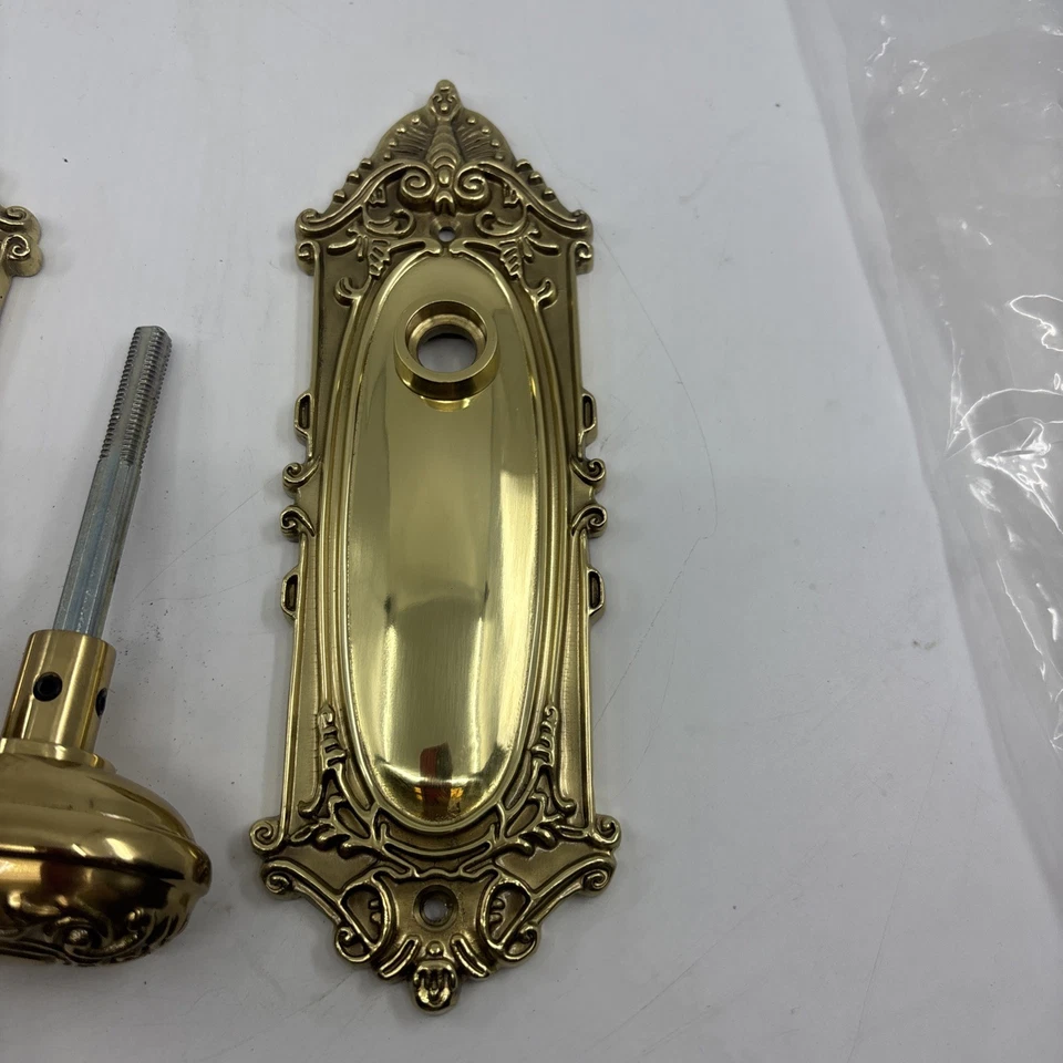 Nostalgic Warehouse Victorian Long Plate Victorian Knob in Brass INCOMPLETE SEE - Image 2 of 4