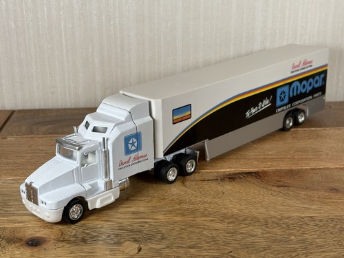 Corgi 98524 Race Transporter - NHRA Series Darrell Alderman Ltd Edition Boxed - Picture 8 of 15