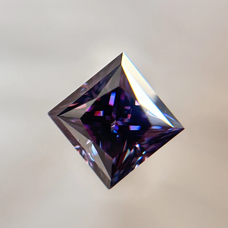 1PCS 5x5-12x12mm Princess Cut Imperial Purple Fancy Color Loose Moissanite Stone - Image 2 of 4