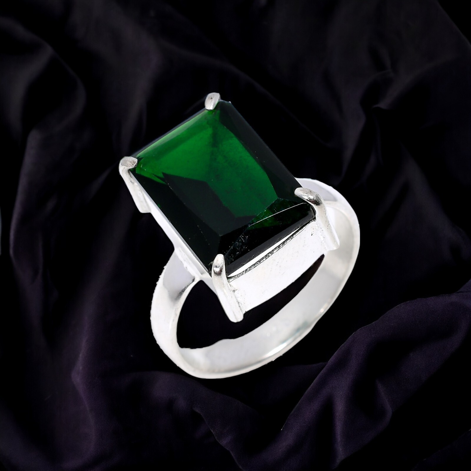 Natural Emerald Cocktail Ring in 925 Sterling Silver Size 6.75