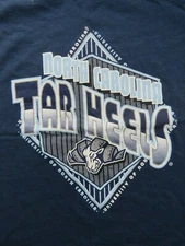 Vintage Sports Attack Label - NORTH CAROLINA UNC TAR HEELS (LG) T-Shirt
