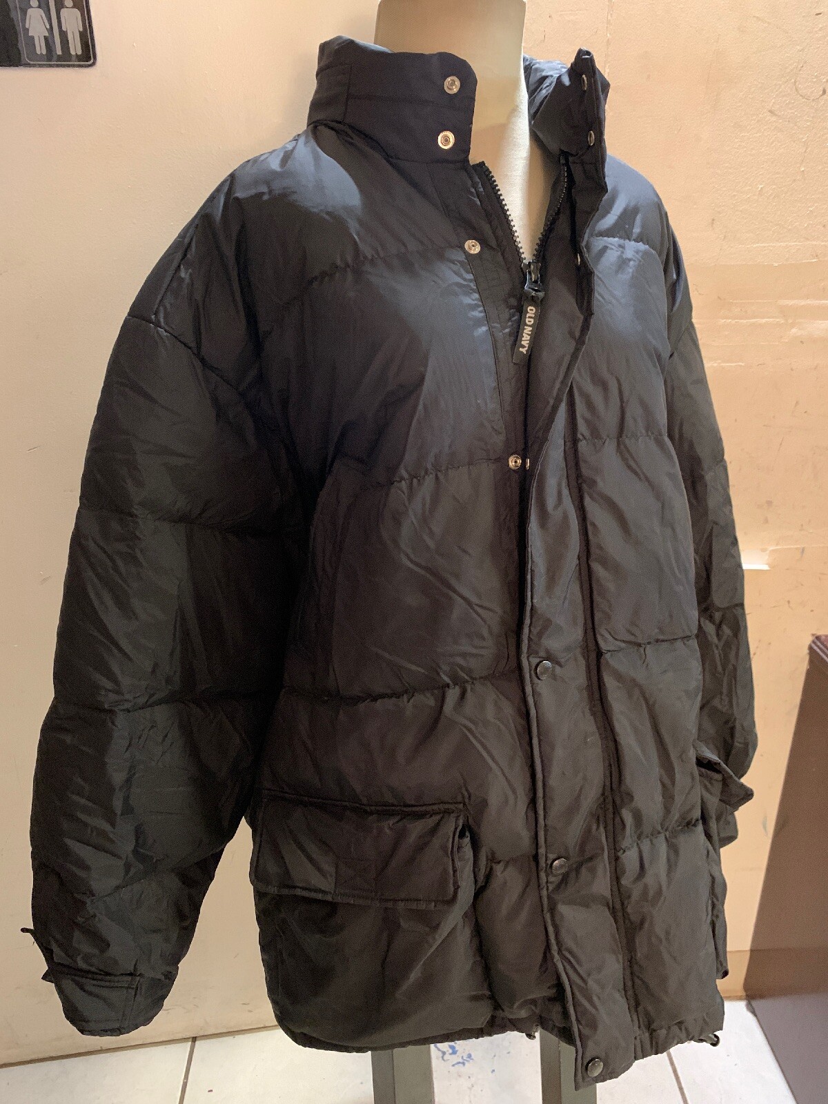 Old Navy Men's Puffer Jacket Black X 